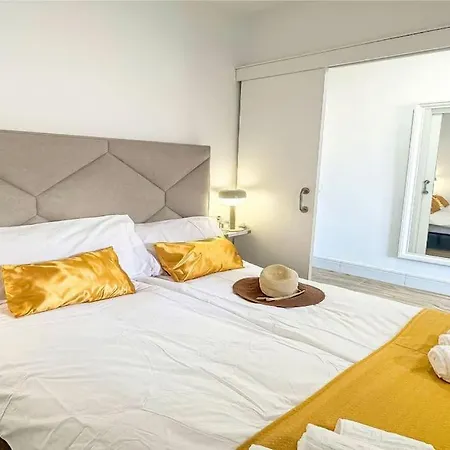 Mar * Τορρεμολίνος